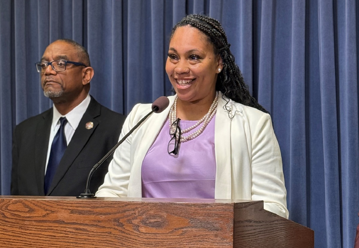 HB2385Presser002